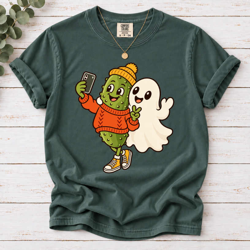 Pickle & Ghost Selfie T-Shirt – Cute Retro Halloween